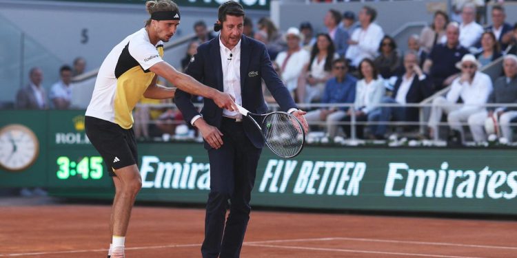 After the disputed umpire’s call in the final, French Open supporters accuse the star of being “robbed” and term a “fix.”