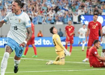 Copa America: Panama strikes late to startle 10-man squad, as Uruguay thrashes Bolivia to go closer to the quarterfinals. US