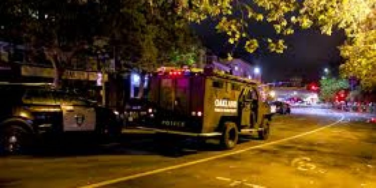 juneteenth festivities in oakland turn violent, with a gunshot incident injuring fifteen people