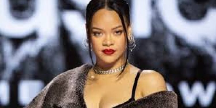 ten amazing facts about rihanna that you may not be aware of